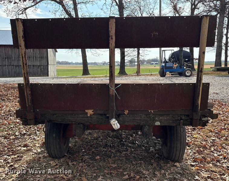 image for item DT4581 hay wagon