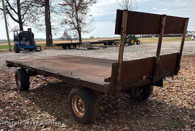 image for item DT4581 hay wagon