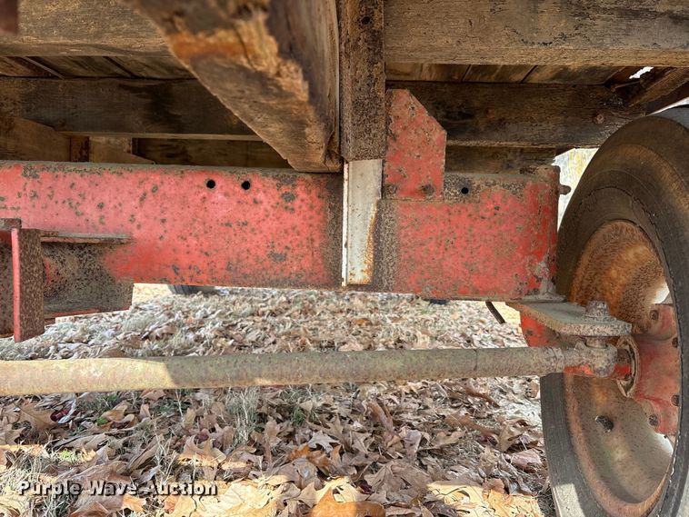 image for item DT4581 hay wagon