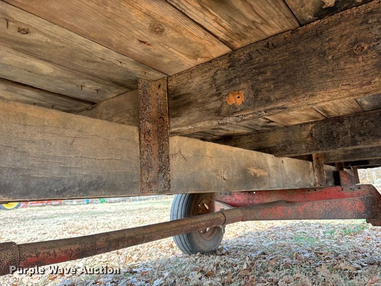 image for item DT4581 hay wagon