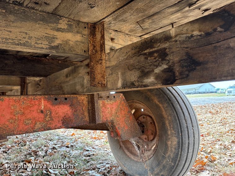 image for item DT4581 hay wagon
