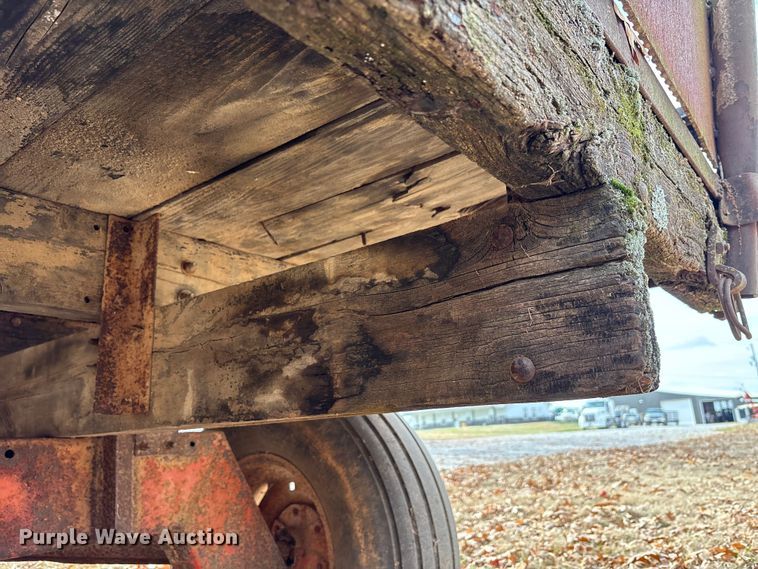 image for item DT4581 hay wagon