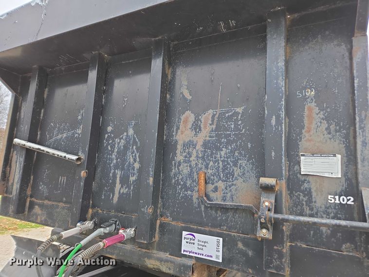 image for item DT4583 2003 Utility flatbed trailer