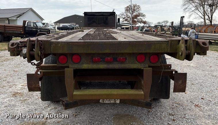 image for item DT4584 1990 Fruehauf PBA-F2S-45N flatbed trailer