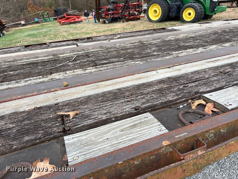 image for item DT4584 1990 Fruehauf PBA-F2S-45N flatbed trailer