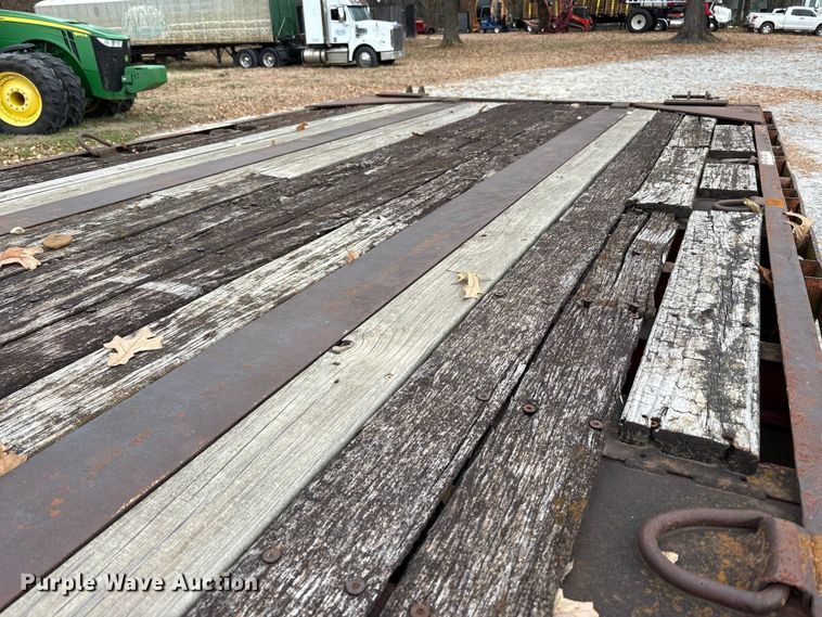 image for item DT4584 1990 Fruehauf PBA-F2S-45N flatbed trailer