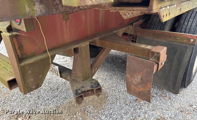 image for item DT4584 1990 Fruehauf PBA-F2S-45N flatbed trailer