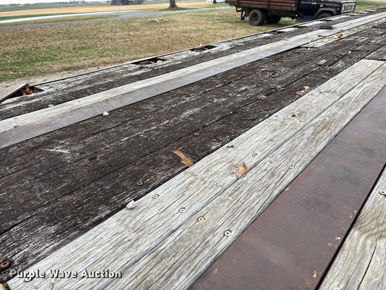 image for item DT4584 1990 Fruehauf PBA-F2S-45N flatbed trailer