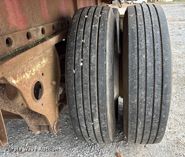 image for item DT4584 1990 Fruehauf PBA-F2S-45N flatbed trailer