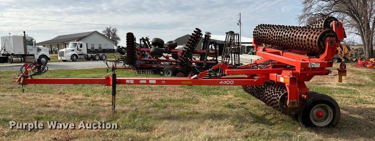 image for item DT4587 Kuhn 4400 cultipacker