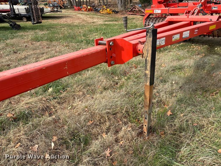 image for item DT4587 Kuhn 4400 cultipacker