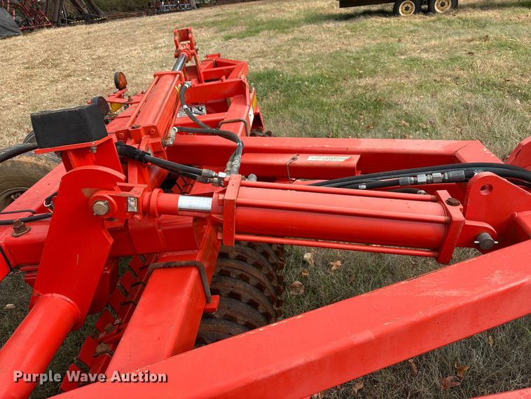 image for item DT4587 Kuhn 4400 cultipacker