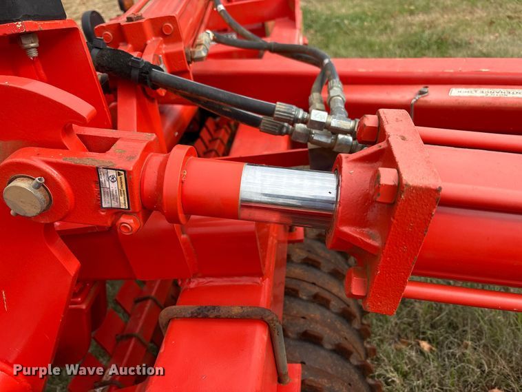 image for item DT4587 Kuhn 4400 cultipacker