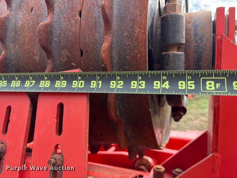 image for item DT4587 Kuhn 4400 cultipacker