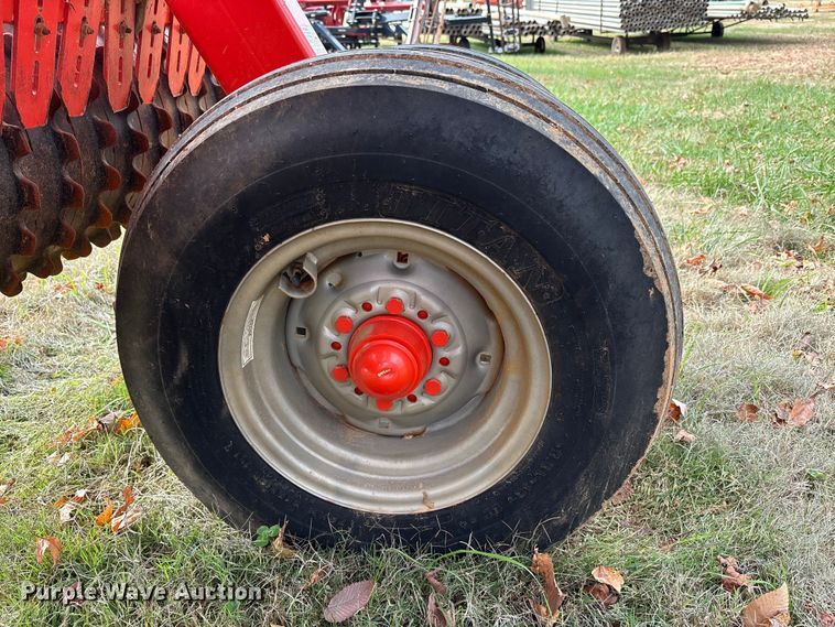 image for item DT4587 Kuhn 4400 cultipacker