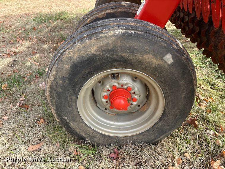 image for item DT4587 Kuhn 4400 cultipacker