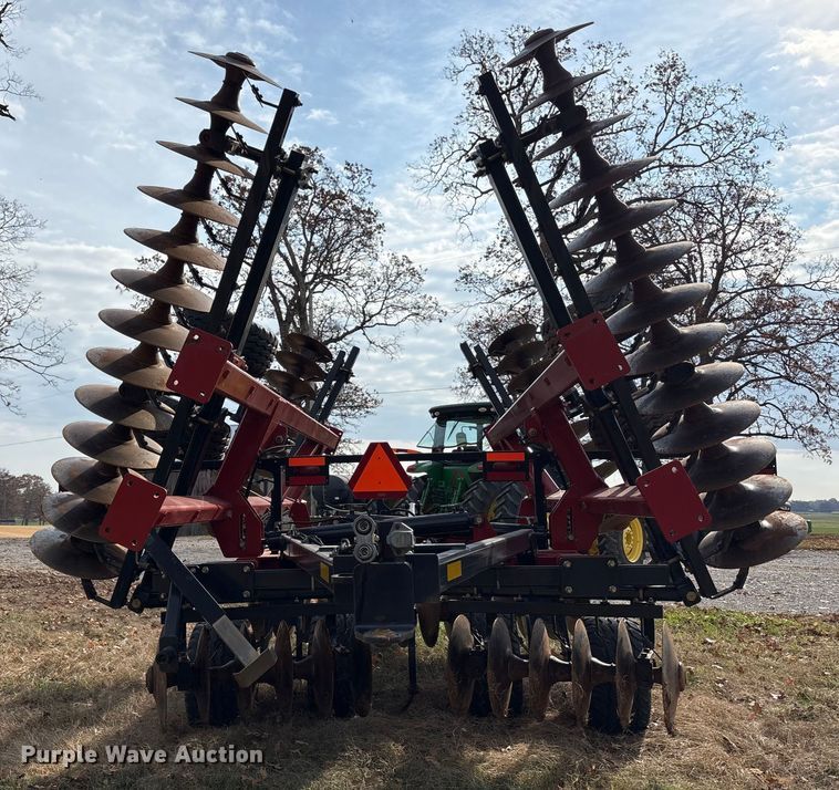 image for item DT4588 2015 Case IH 375 field cultivator