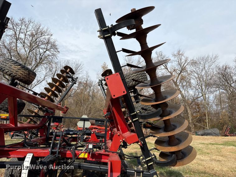 image for item DT4588 2015 Case IH 375 field cultivator