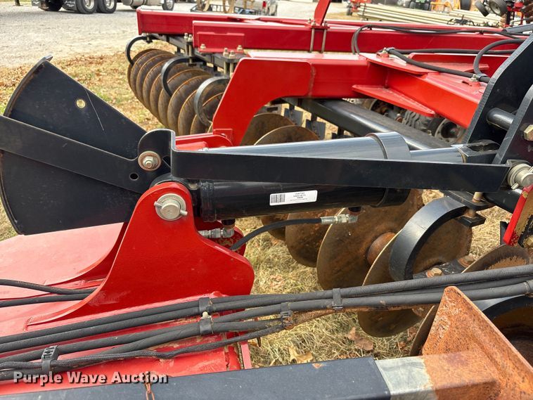image for item DT4588 2015 Case IH 375 field cultivator