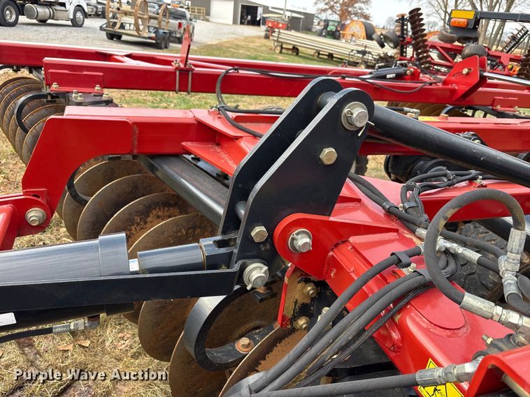 image for item DT4588 2015 Case IH 375 field cultivator