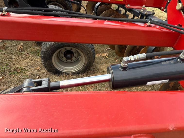 image for item DT4588 2015 Case IH 375 field cultivator