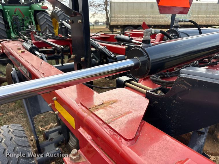 image for item DT4588 2015 Case IH 375 field cultivator