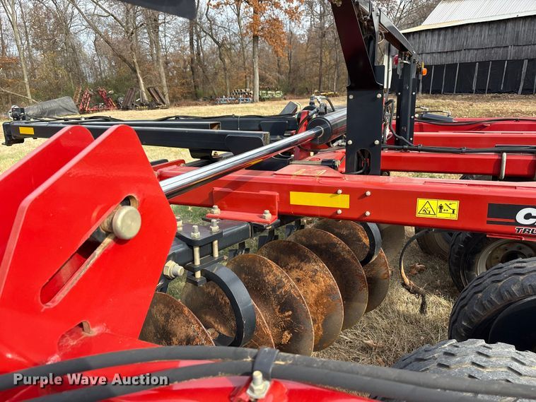 image for item DT4588 2015 Case IH 375 field cultivator