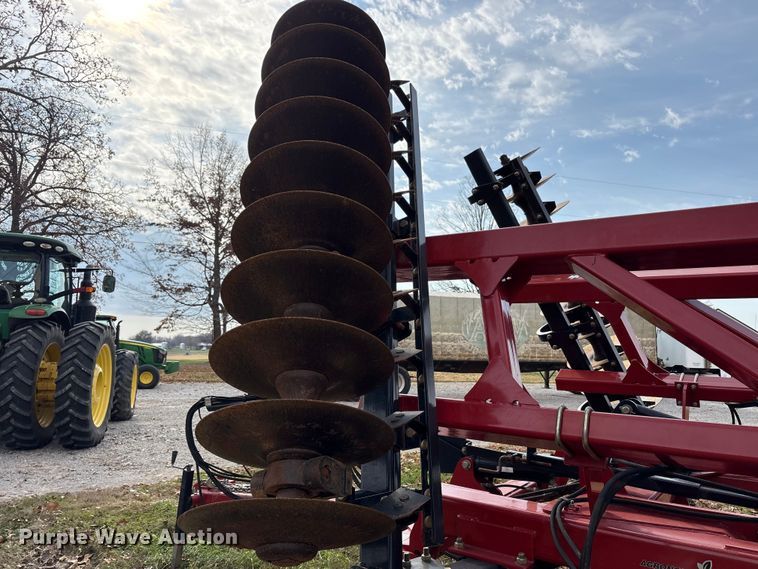 image for item DT4588 2015 Case IH 375 field cultivator