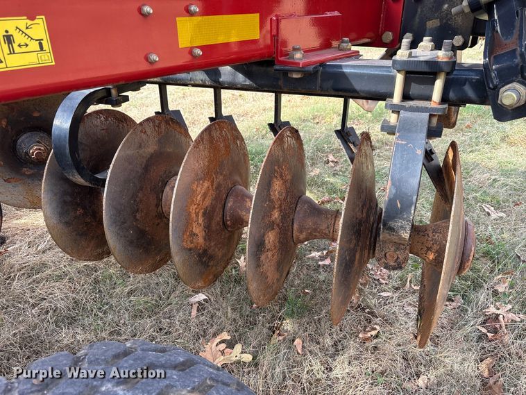 image for item DT4588 2015 Case IH 375 field cultivator