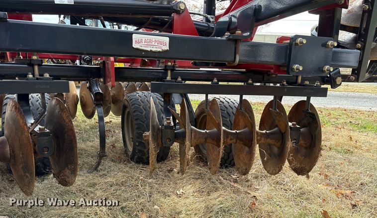 image for item DT4588 2015 Case IH 375 field cultivator