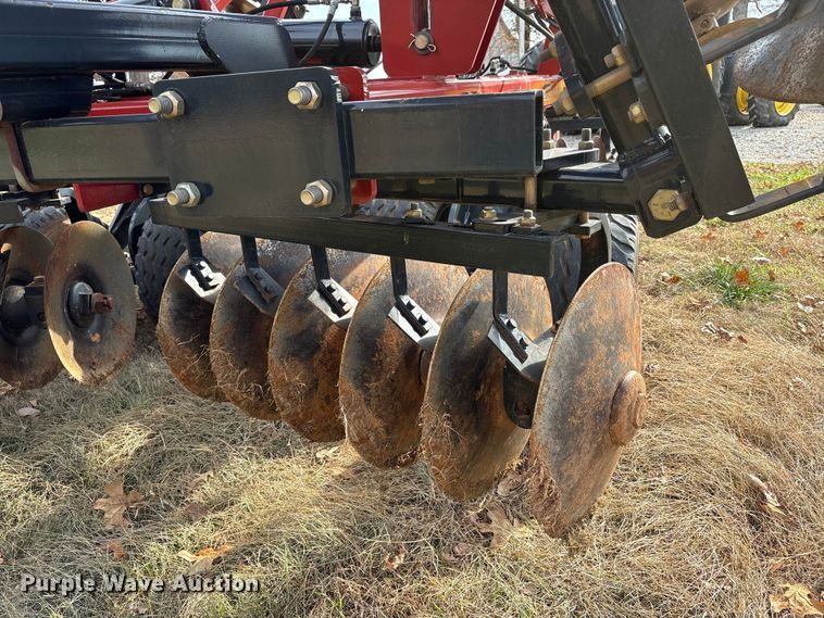 image for item DT4588 2015 Case IH 375 field cultivator