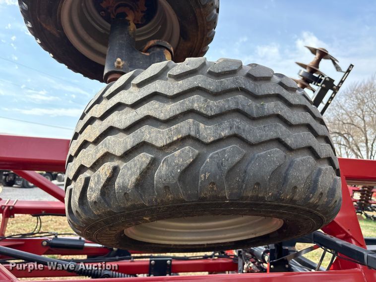 image for item DT4588 2015 Case IH 375 field cultivator