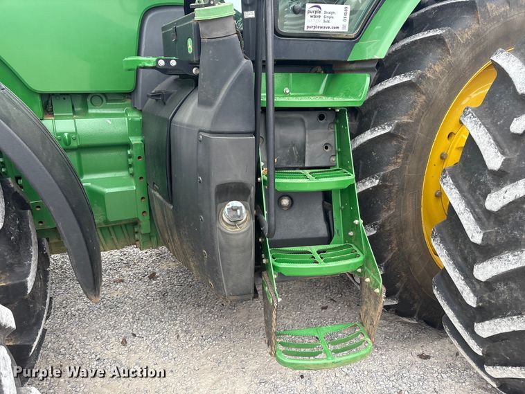 image for item DT4589 2017 John Deere 8370R MFWD tractor