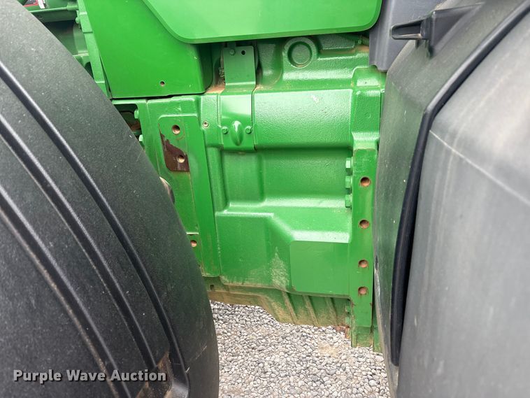 image for item DT4589 2017 John Deere 8370R MFWD tractor