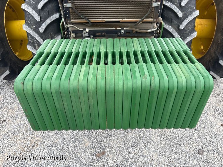 image for item DT4589 2017 John Deere 8370R MFWD tractor