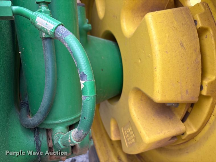 image for item DT4589 2017 John Deere 8370R MFWD tractor