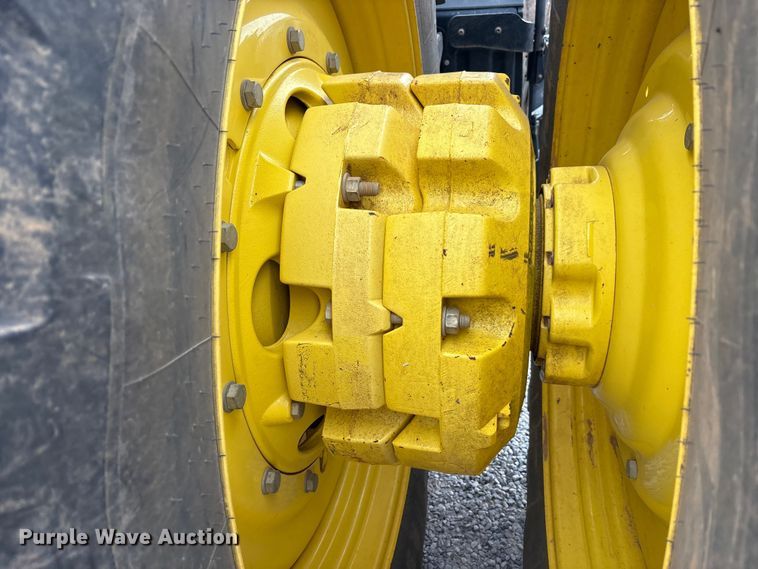 image for item DT4589 2017 John Deere 8370R MFWD tractor