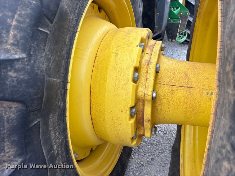 image for item DT4589 2017 John Deere 8370R MFWD tractor