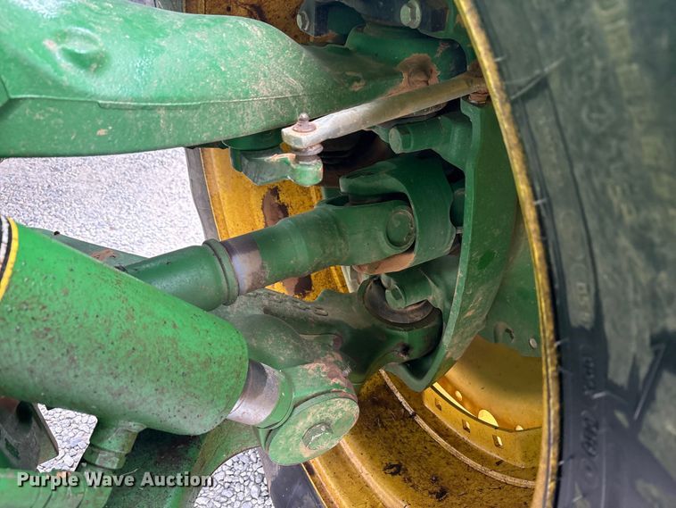 image for item DT4589 2017 John Deere 8370R MFWD tractor