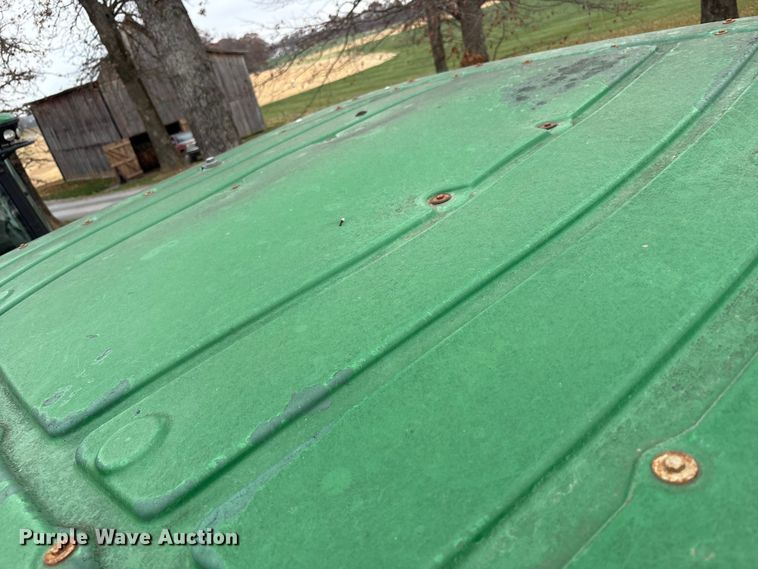 image for item DT4589 2017 John Deere 8370R MFWD tractor