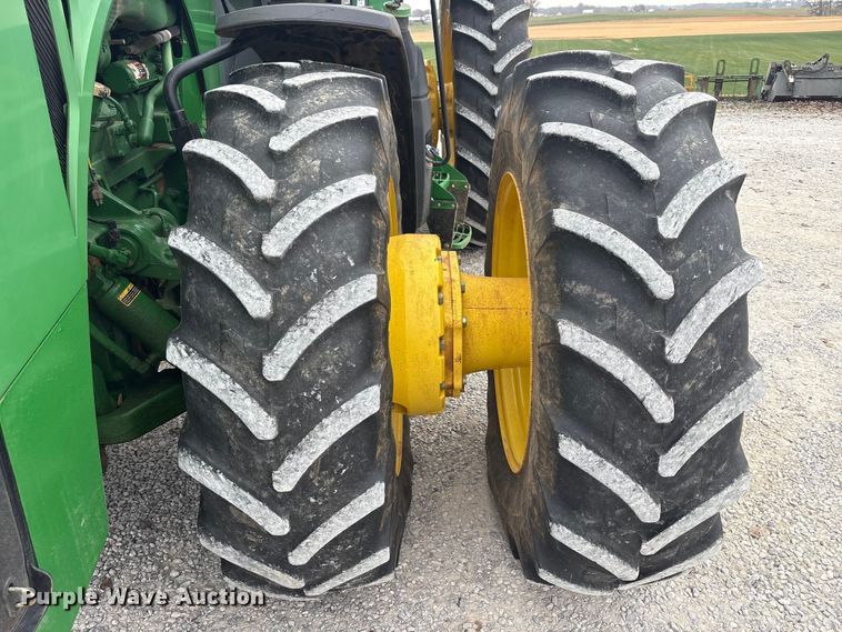 image for item DT4589 2017 John Deere 8370R MFWD tractor