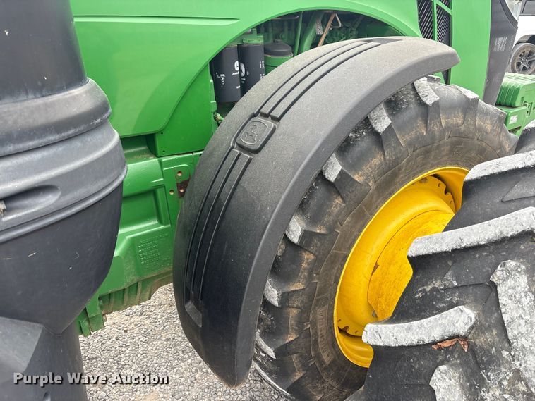 image for item DT4589 2017 John Deere 8370R MFWD tractor
