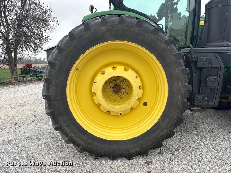 image for item DT4589 2017 John Deere 8370R MFWD tractor