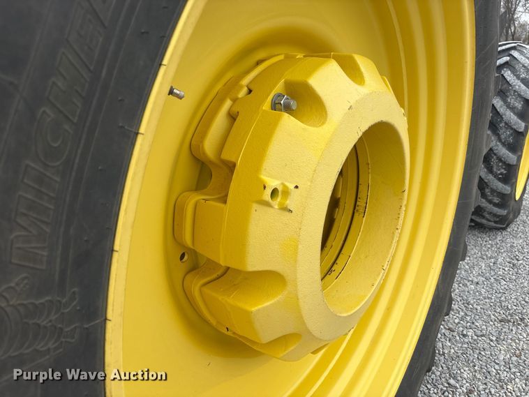 image for item DT4589 2017 John Deere 8370R MFWD tractor