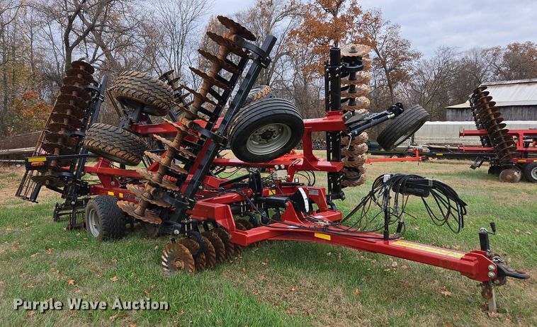 image for item DT4591 2019 Case 335VT field cultivator