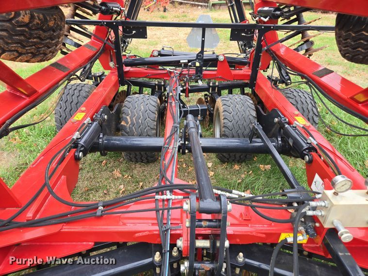 image for item DT4591 2019 Case 335VT field cultivator
