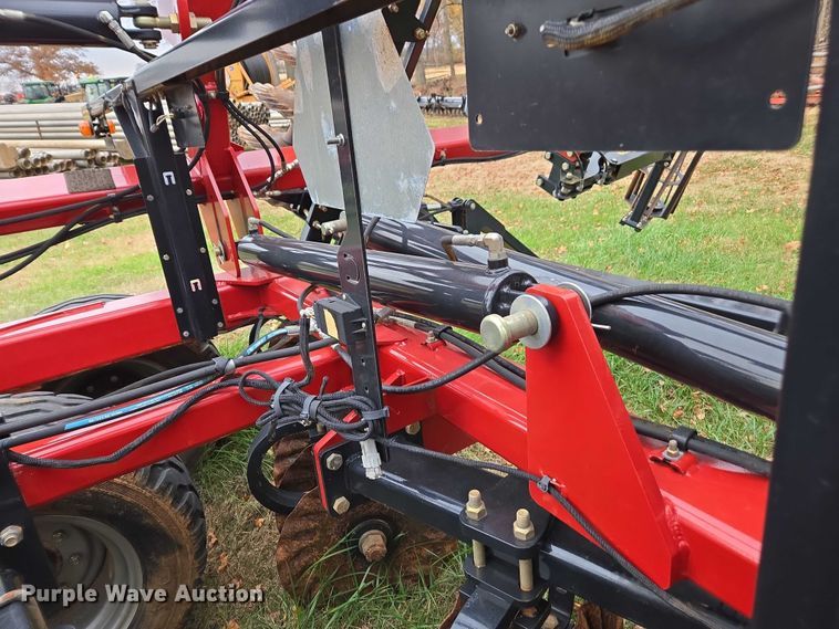 image for item DT4591 2019 Case 335VT field cultivator
