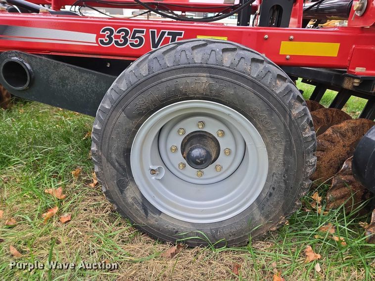 image for item DT4591 2019 Case 335VT field cultivator