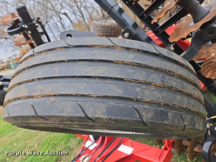 image for item DT4591 2019 Case 335VT field cultivator