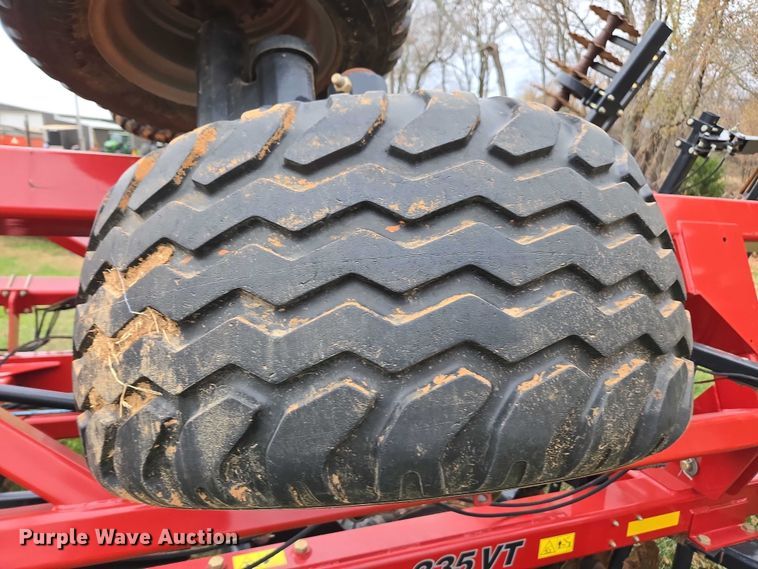 image for item DT4591 2019 Case 335VT field cultivator